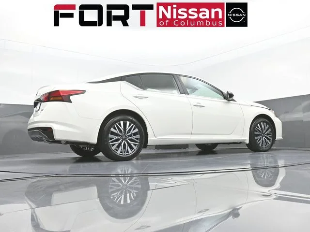 New 2026 Pearl White TriCoat Nissan SV image 32
