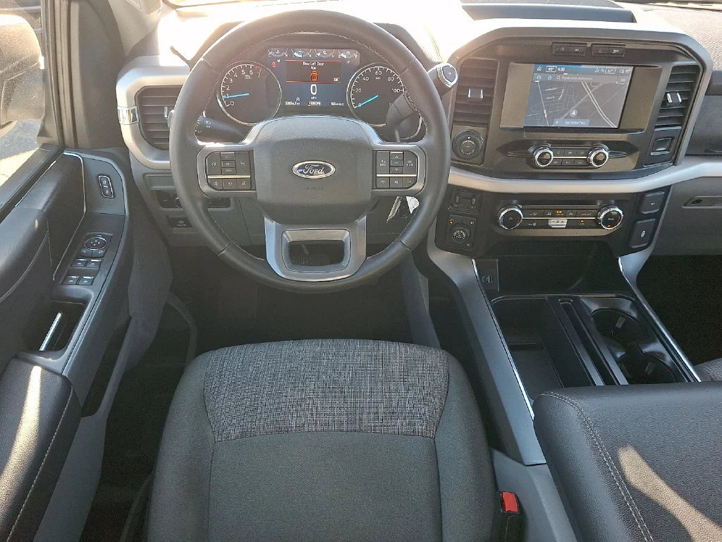 Used 2023 White Ford XLT image 12