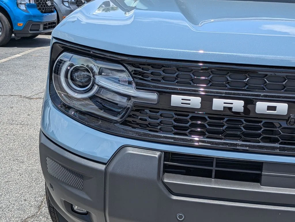 New 2026 Azure Gray Metallic Tri-Coat Ford Outer Banks image 10