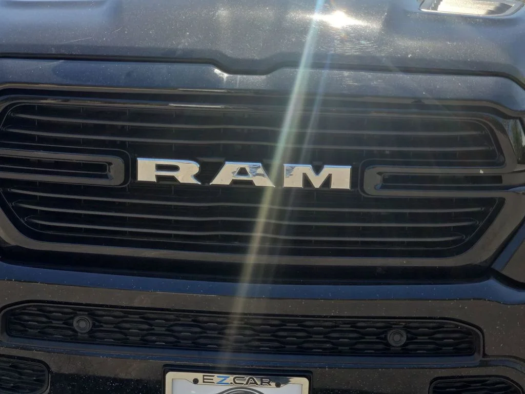 Used 2022 Diamond Black Ram Laramie image 18