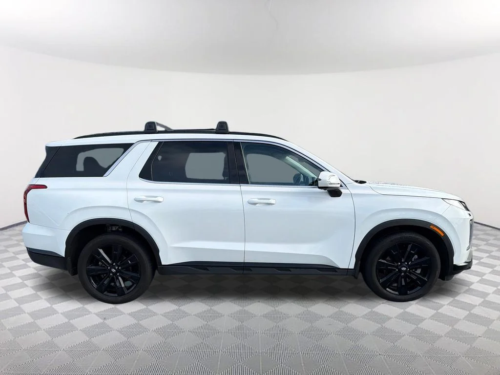 Used 2025 White Hyundai XRT image 4
