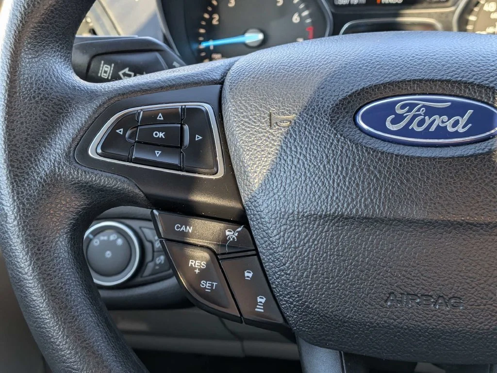 Used 2018 Oxford White Ford SE image 21