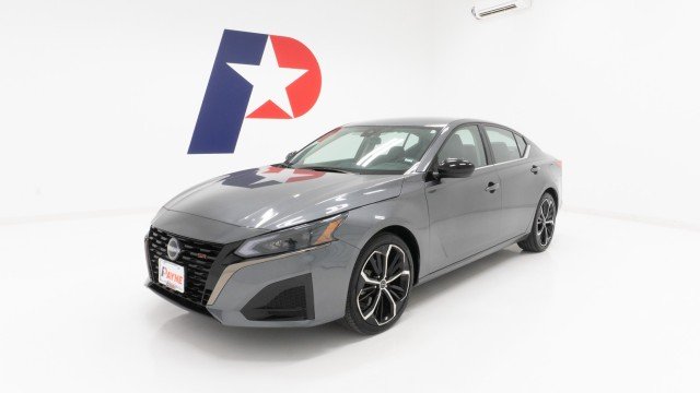 Used 2025 Gun Metallic Nissan SR image 1