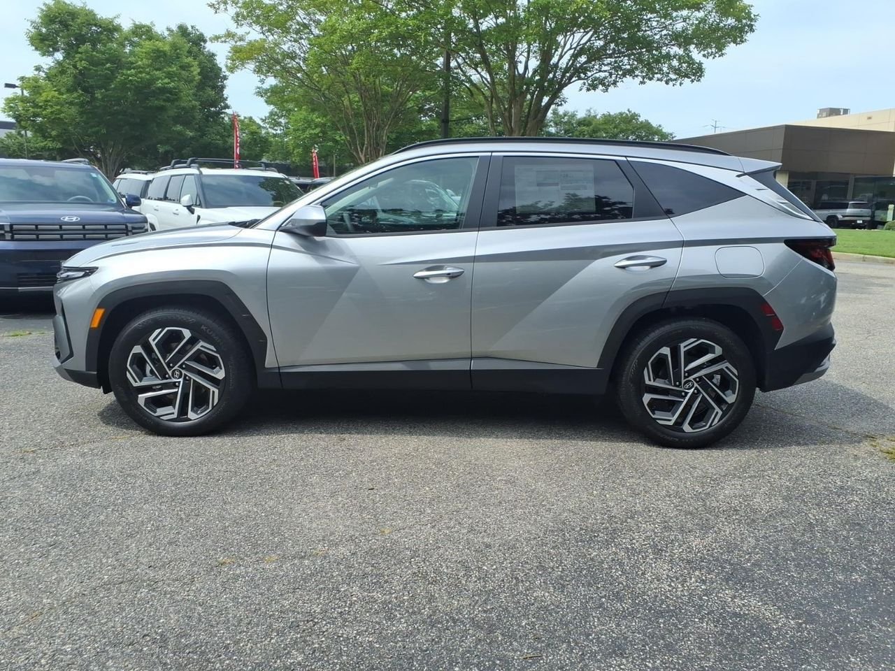 New 2026 Shimmering Silver Hyundai SEL Plus FWD image 9