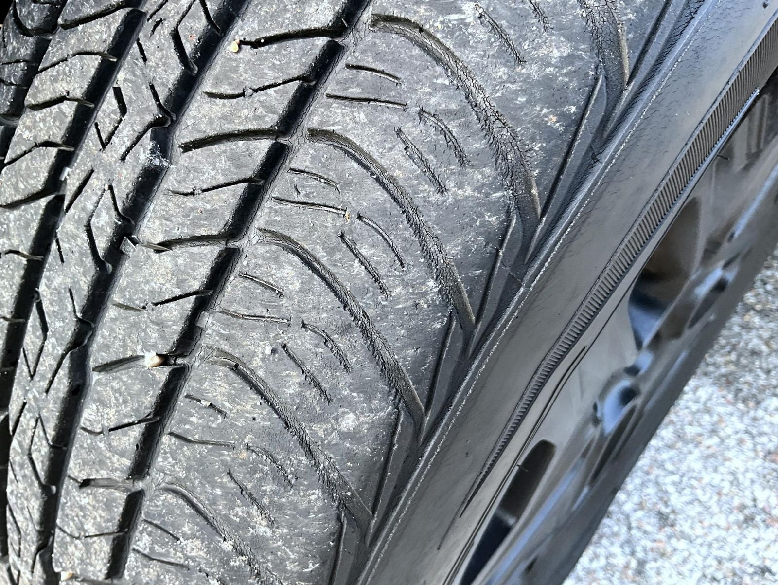 Used 2019 Red Jeep Sport image 25