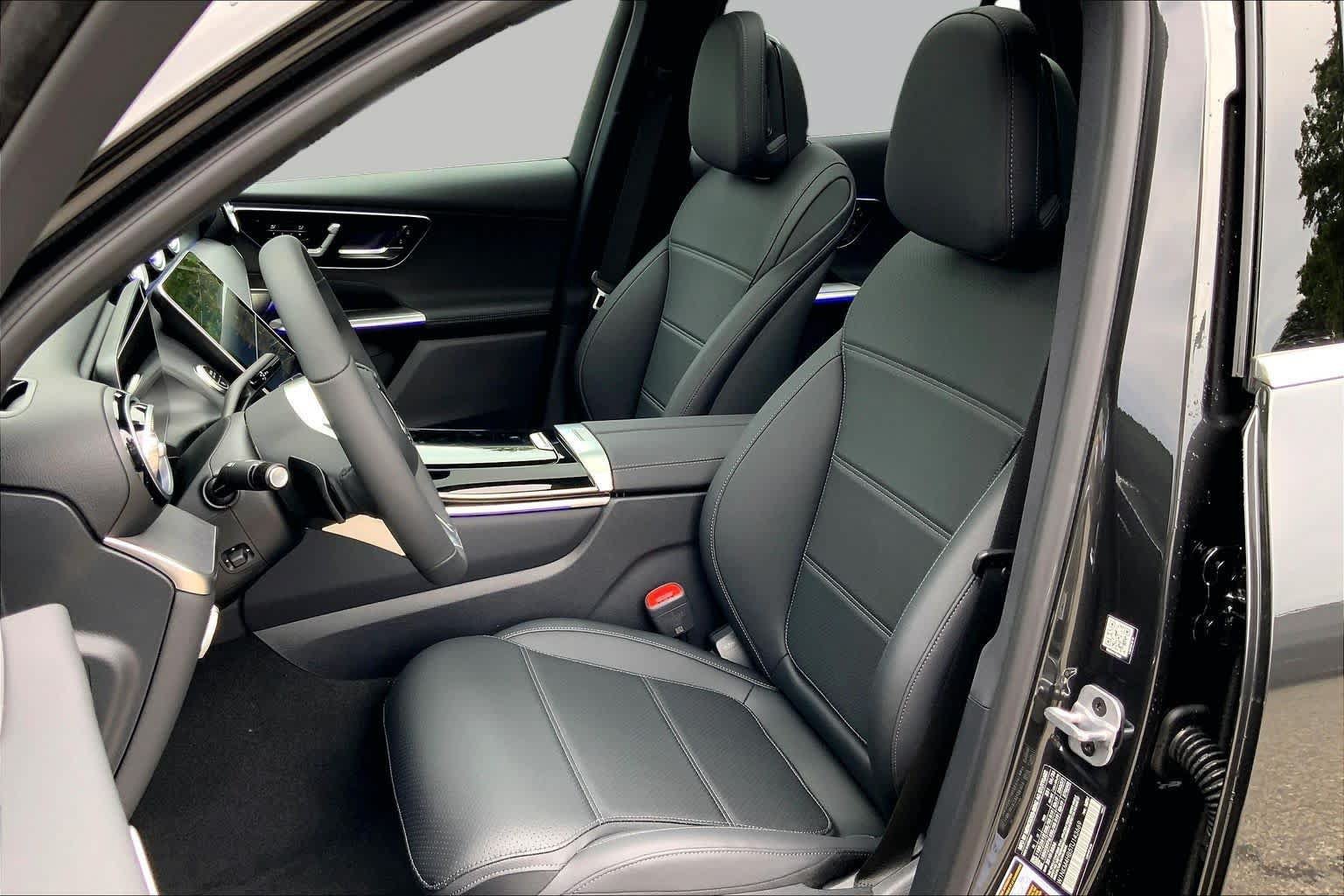 New 2026 Graphite Grey Metallic Mercedes-Benz GLC 300 image 12