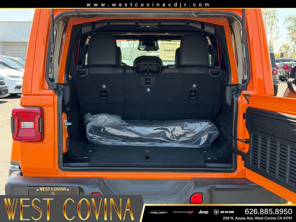 New 2025 Joose Exterior Paint Jeep Sahara image 12
