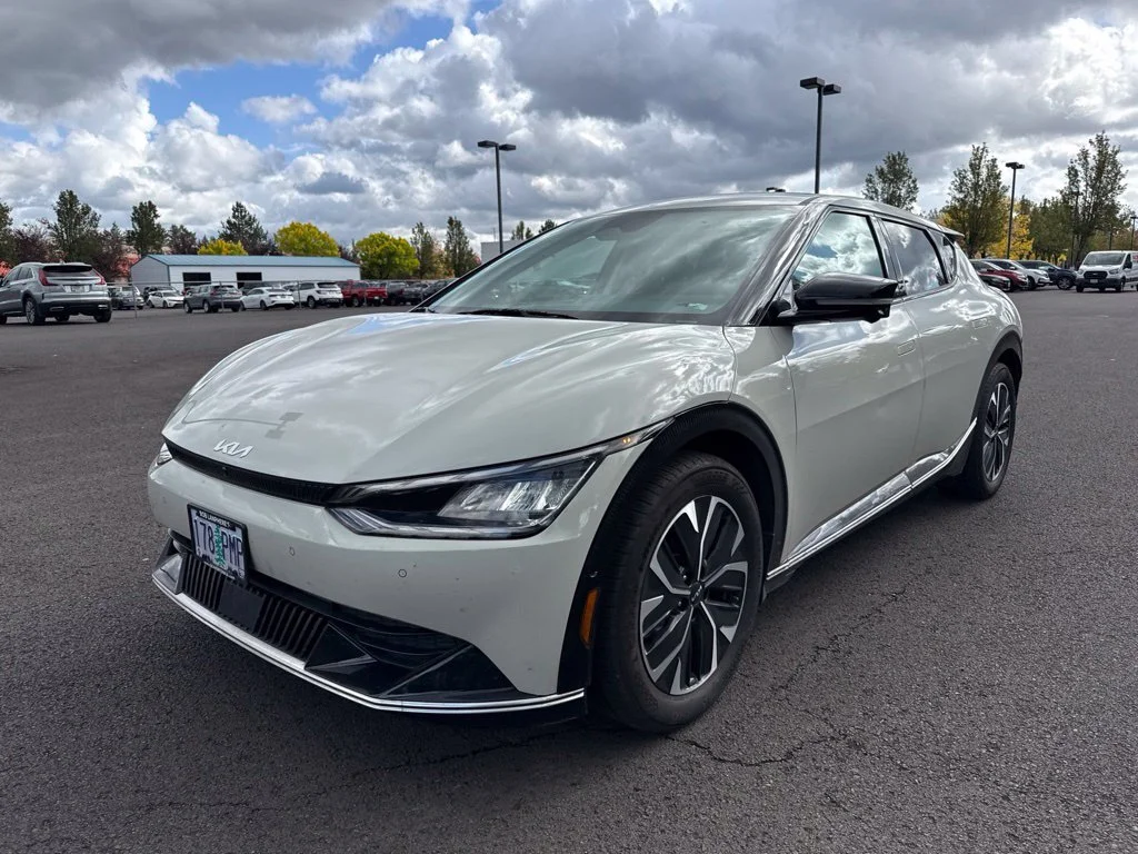 Used 2023 Glacier Kia Wind image 3