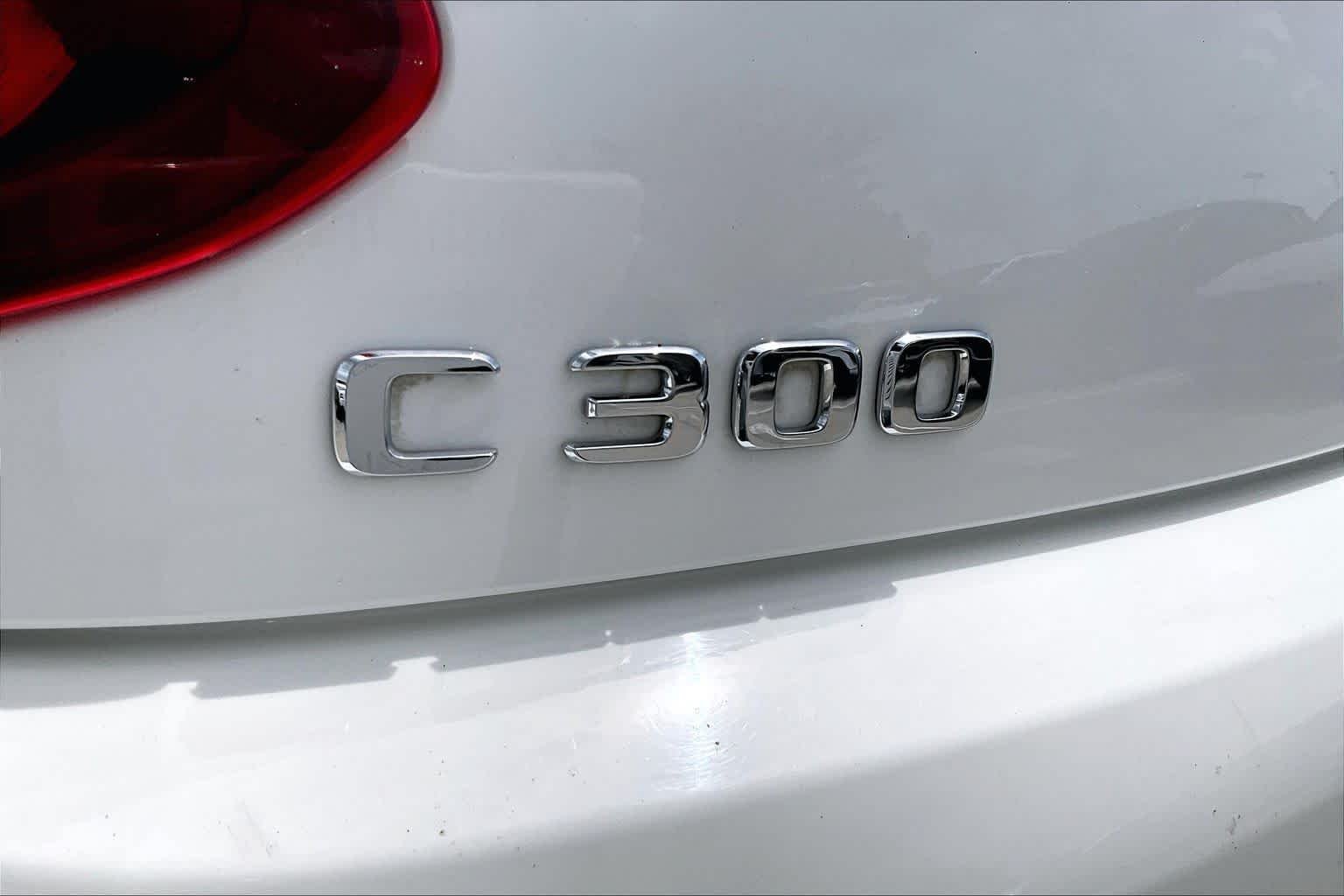Used 2017 Polar White Mercedes-Benz C 300 image 27