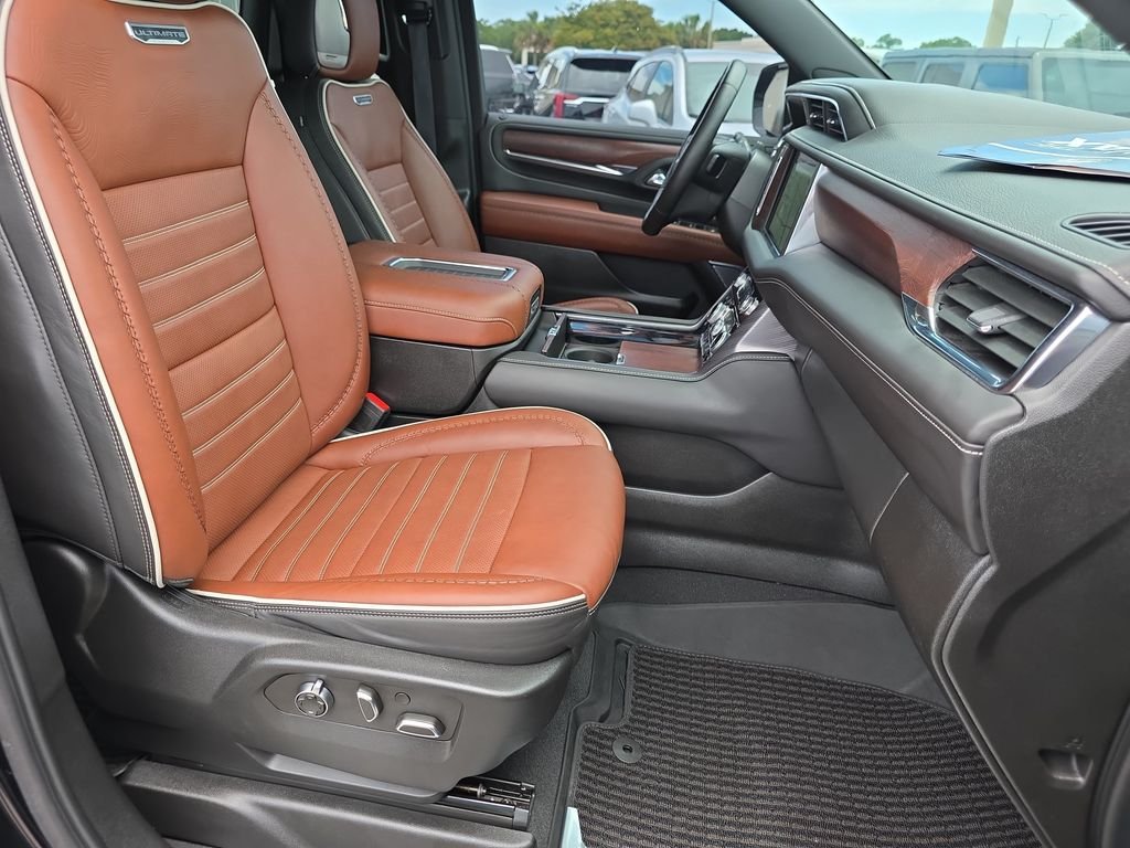Used 2023 Black GMC Denali Ultimate image 39