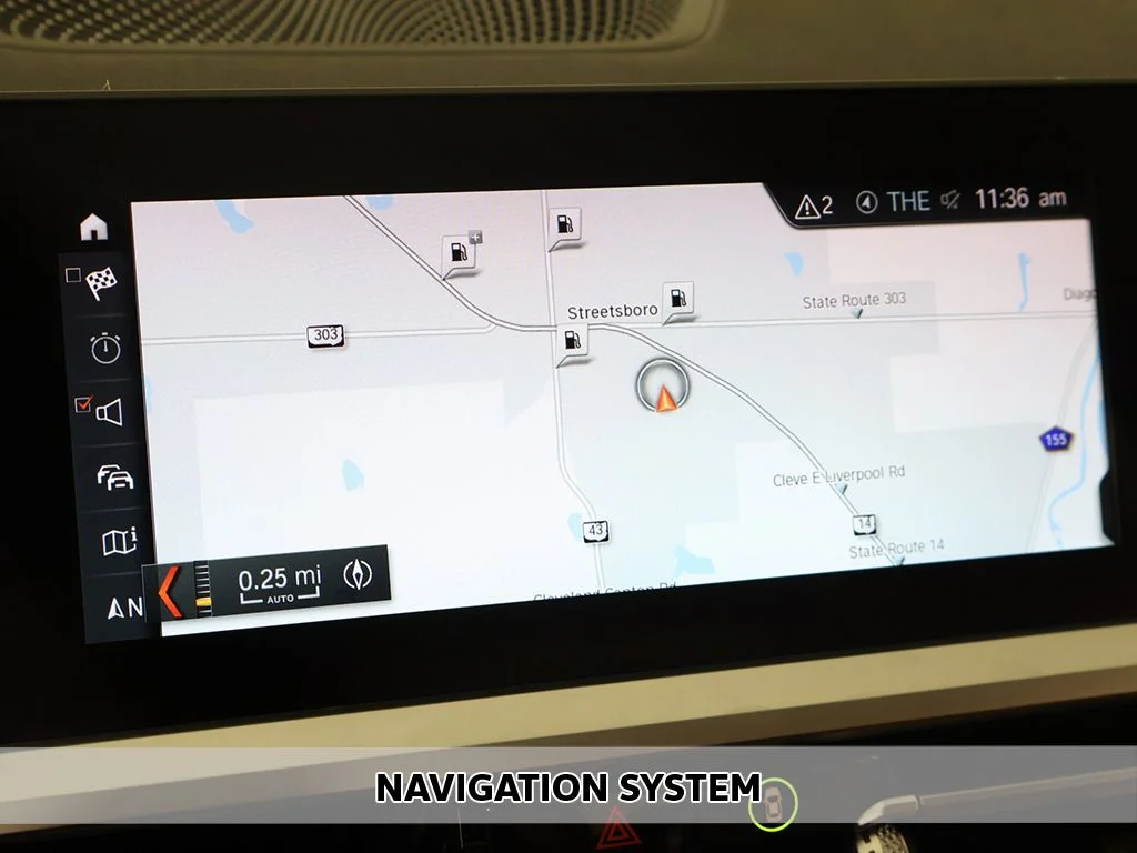 Used 2020 White BMW 330i xDrive image 3