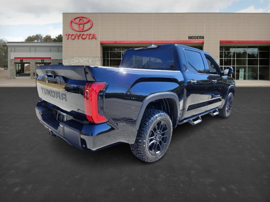 2025 Toyota Tundra SR5 - Photo 7