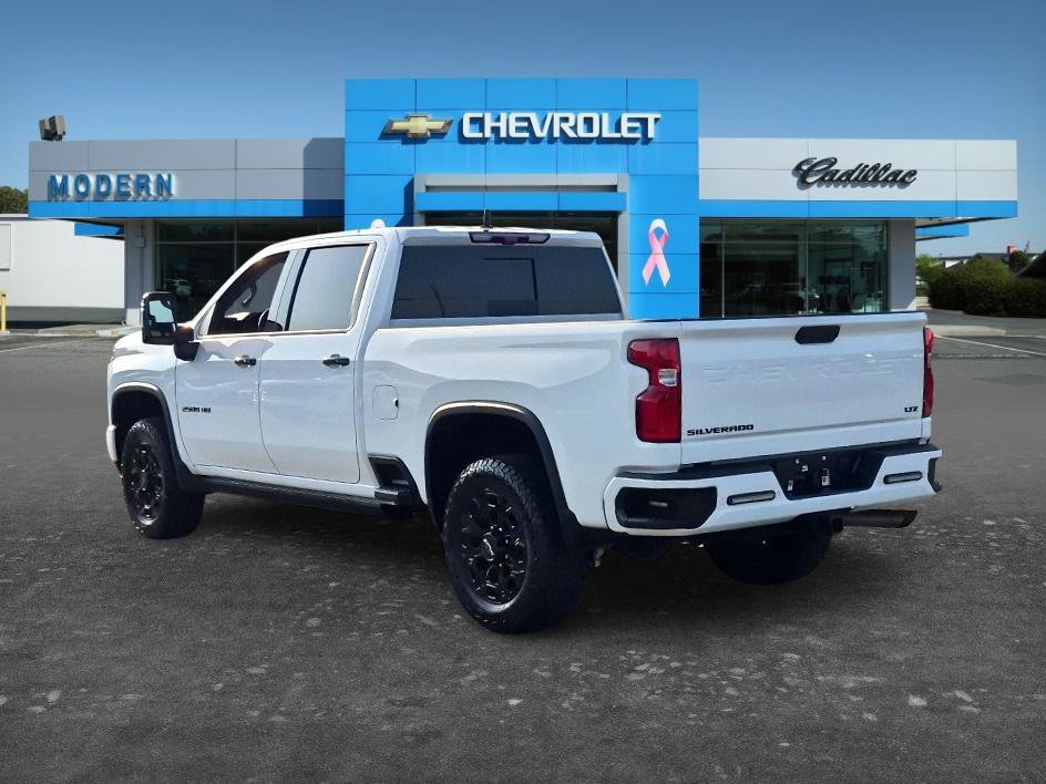 Used 2024 Summit White Chevrolet LTZ image 3