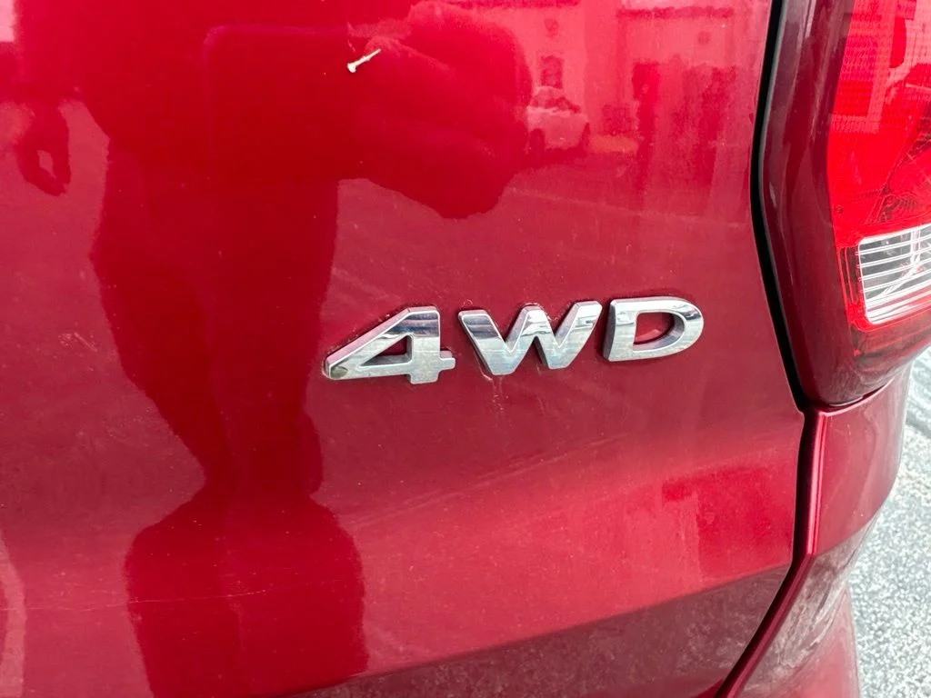 Used 2018 Red Ford XLT image 44