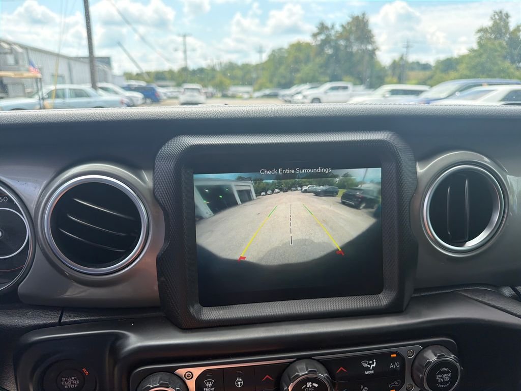 Used 2022 Green Jeep Unlimited Sahara image 23