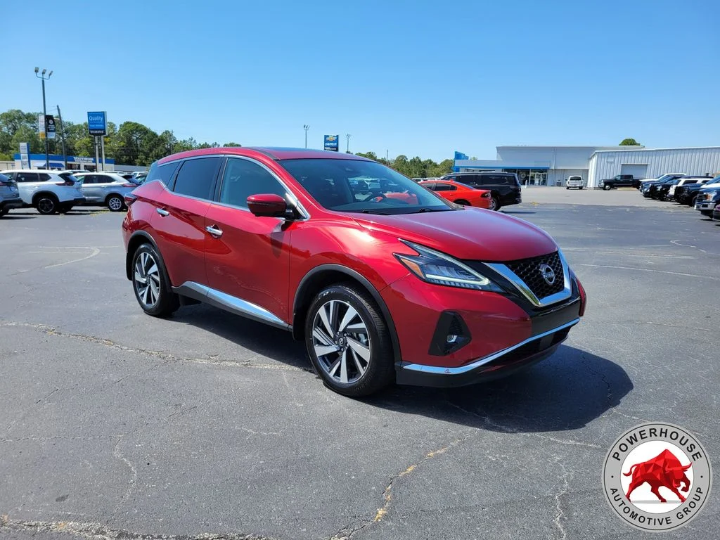 Used 2023 Red Nissan SL image 9