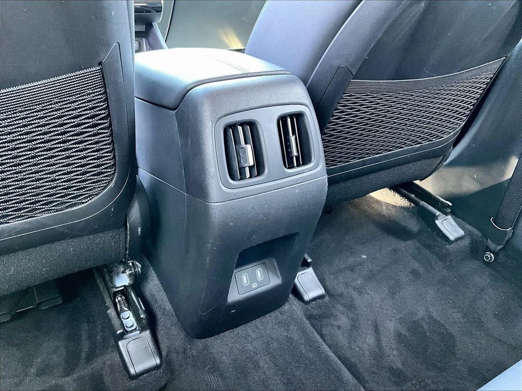 Used 2022 Gray Hyundai SEL image 10