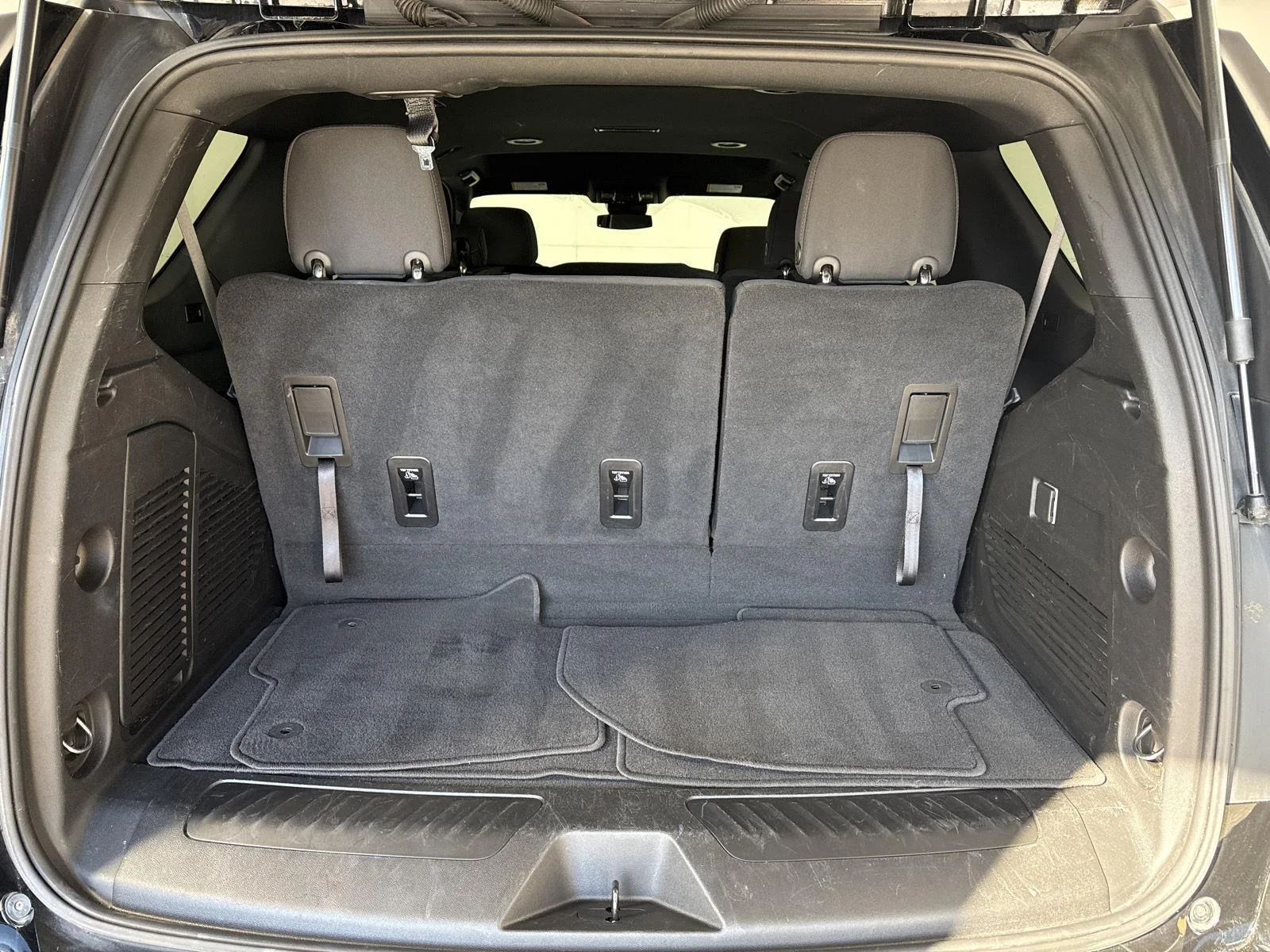 Used 2024 Black Chevrolet LS image 7