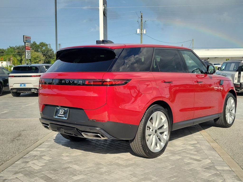 New 2027 Firenze Red Land Rover SE image 5