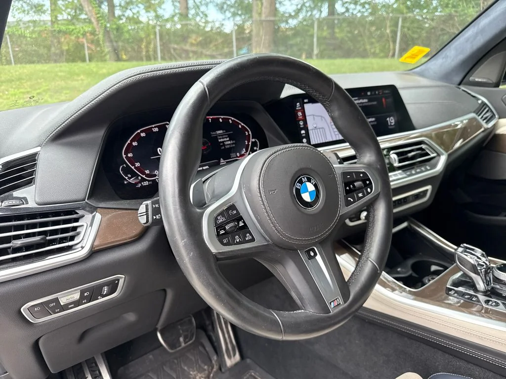 Used 2021 White BMW xDrive45e image 16