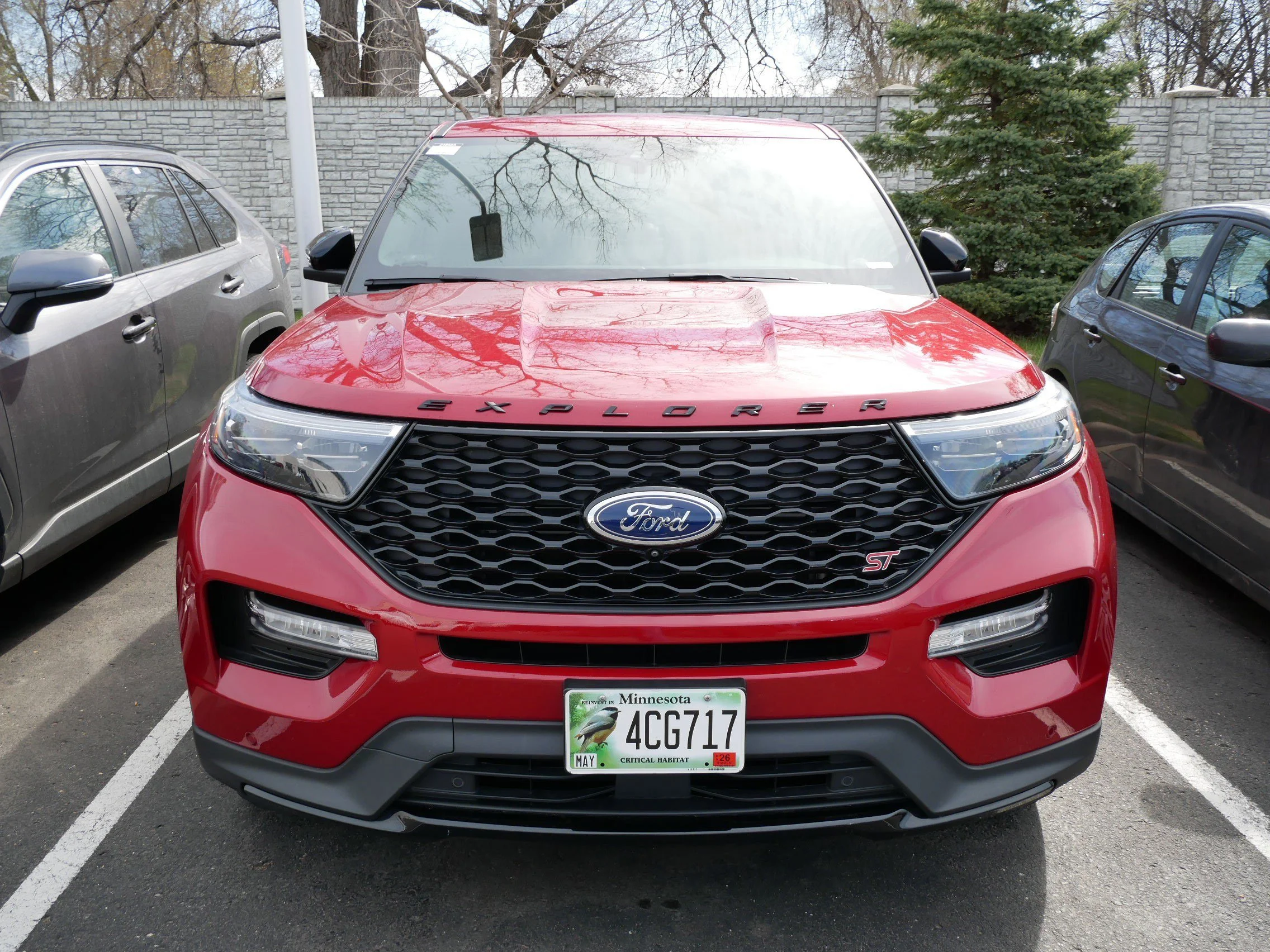 Used 2022 Ford Explorer ST with VIN 1FM5K8GC6NGA96810 for sale in Brooklyn Center, Minnesota
