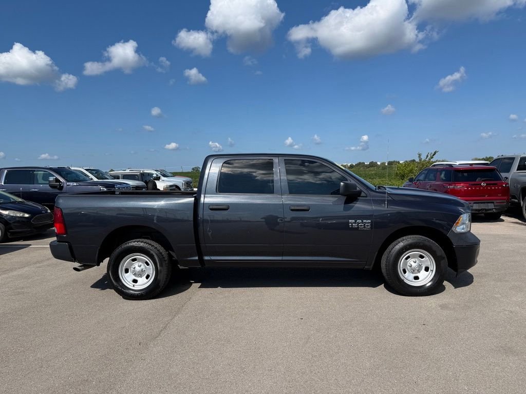 Used 2019 Gray Ram Tradesman image 31