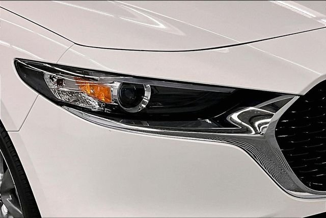 Used 2026 Snowflake White Pearl Mica Mazda 2.5 S Preferred Sunroof - Adaptive Cruise - Htd Seats image 32