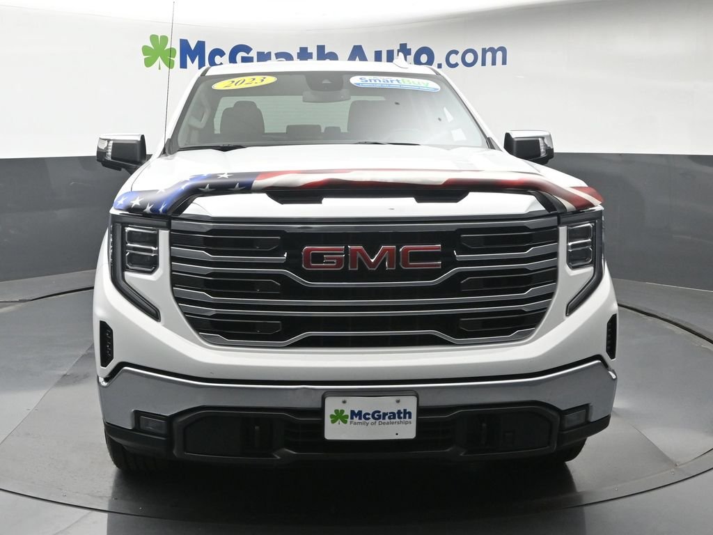 Used 2023 White GMC SLT image 6