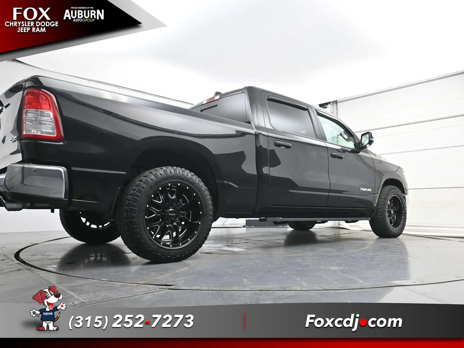 Used 2023 Diamond Black Crystal Pearlcoat Ram Big Horn image 33