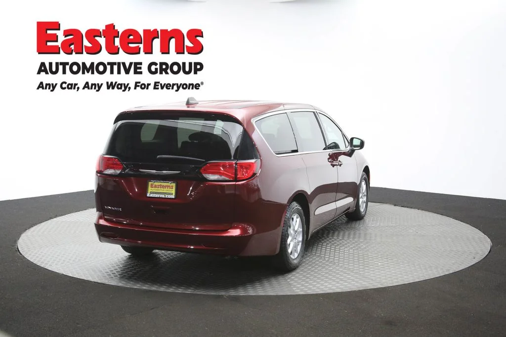 Used 2023 Red Chrysler LX image 39