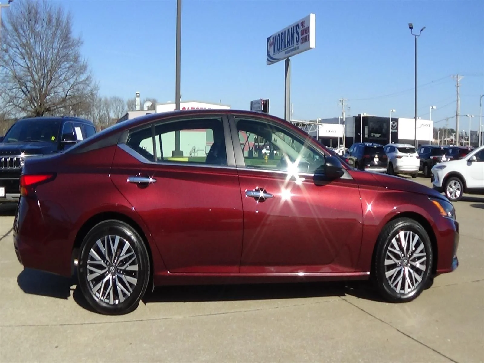 Certified Used 2025 Garnet Pearl Metallic (nca) Nissan 2.5 SV image 5