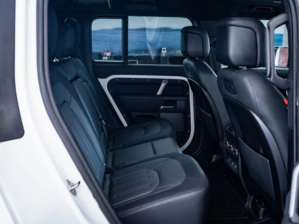 Used 2021 Fuji White Land Rover X-Dynamic HSE image 41