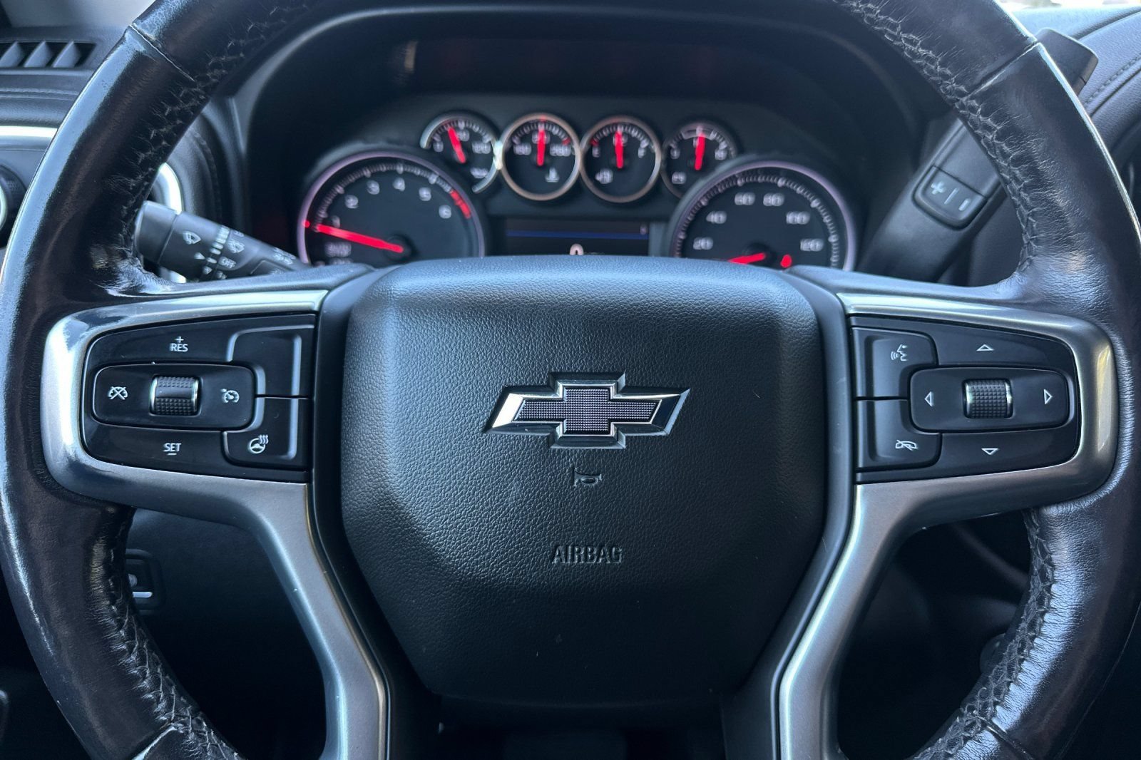 Used 2021 SUMMIT WHITE Chevrolet LT Trail Boss image 21