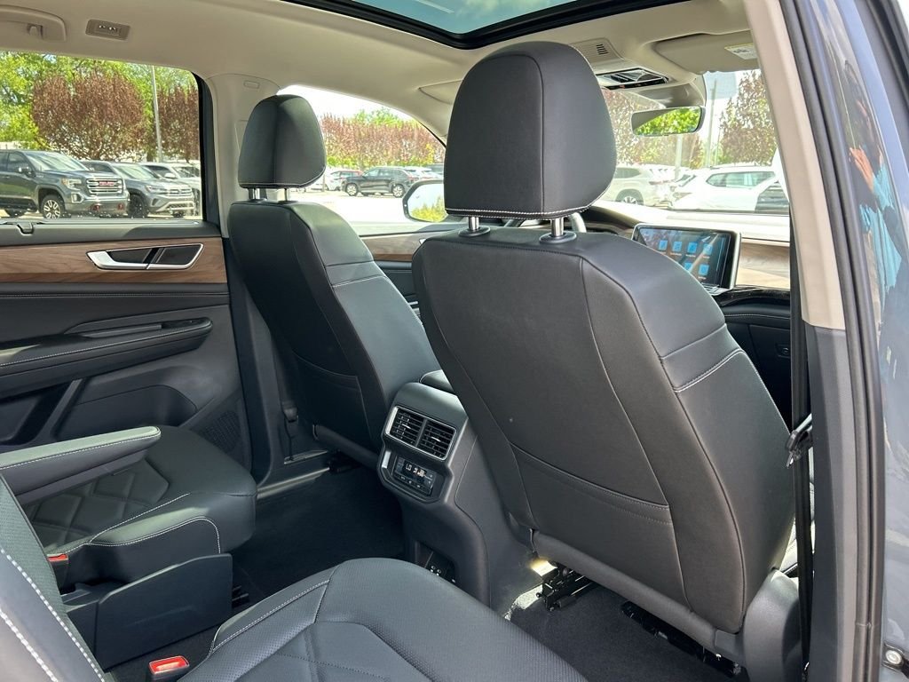 New 2026 Gray Volkswagen 2.0T SE w/Technology image 50
