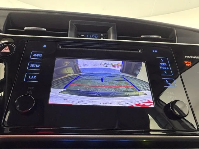 Used 2017 White Toyota SE image 22