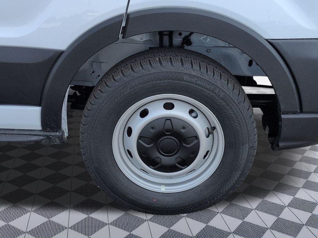 New 2026 Oxford White Ford Cargo Van image 71
