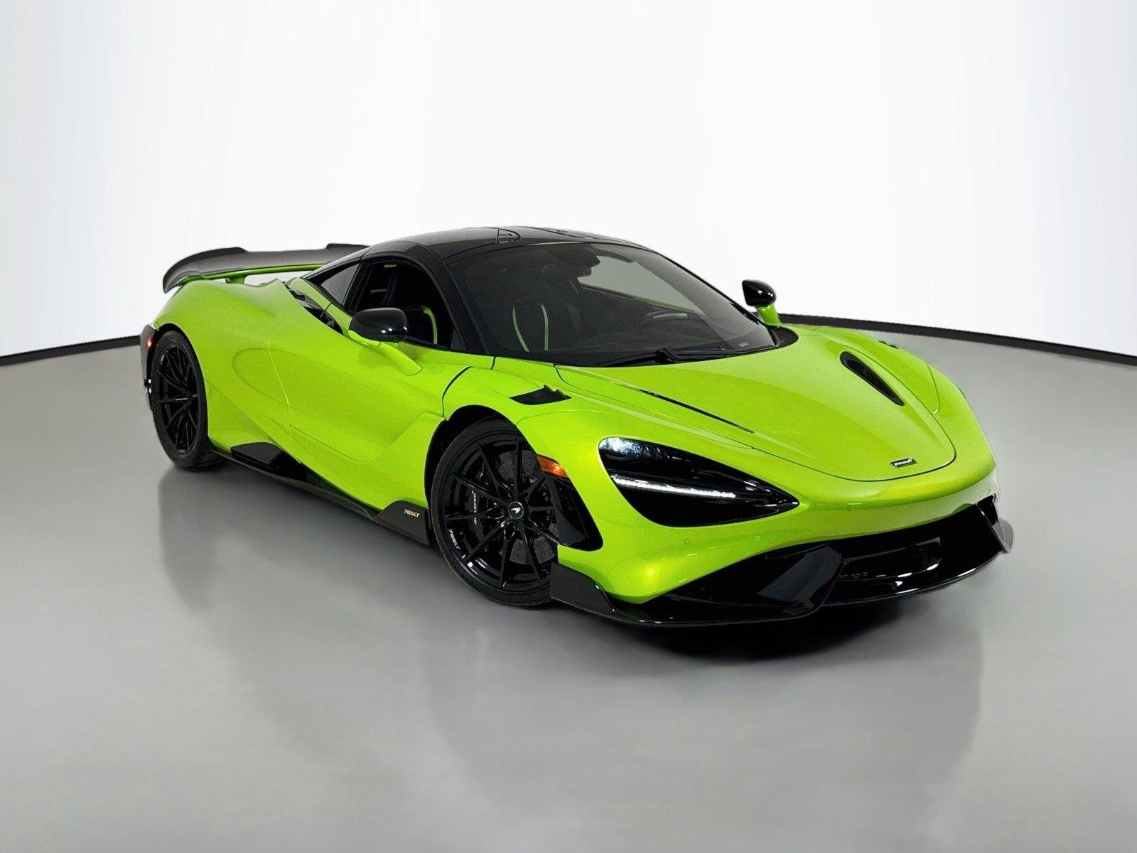 Used 2021 Lime Green McLaren Coupe image 41