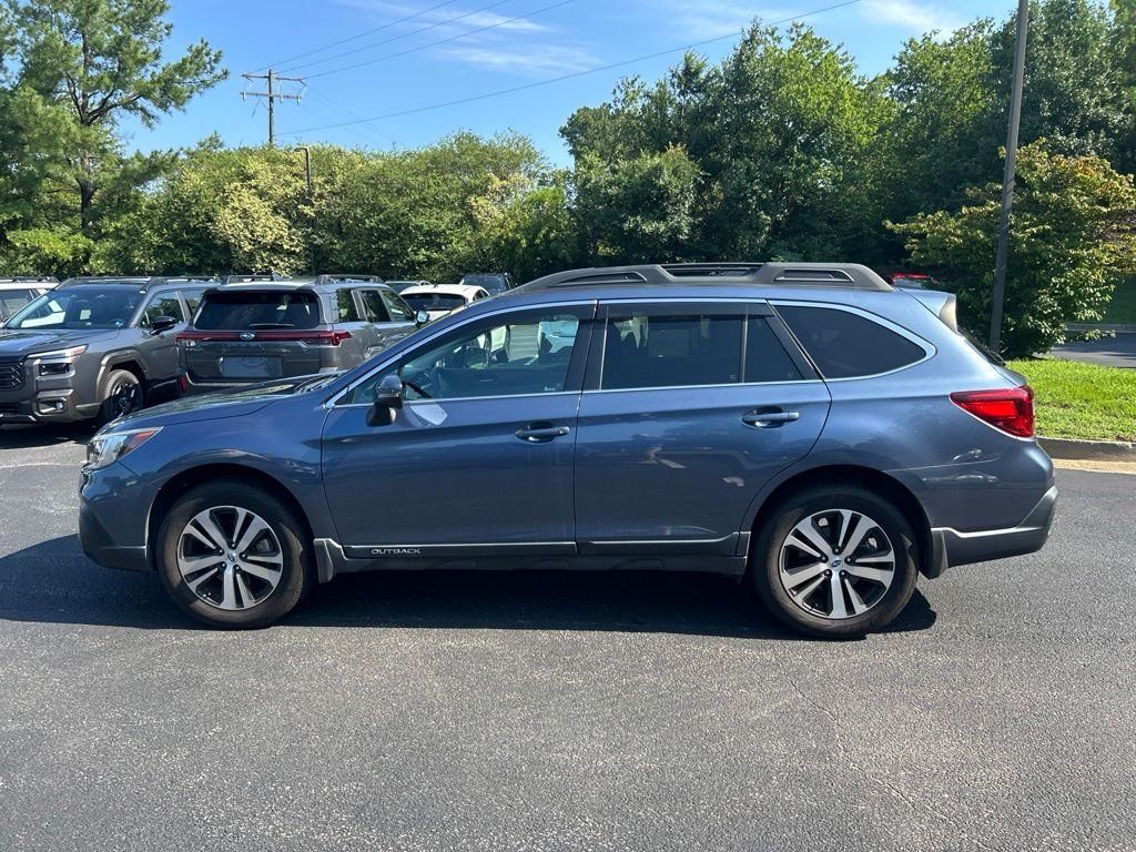 Used 2018 Blue Subaru 2.5i image 7
