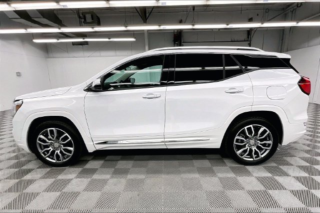 Used 2024 Summit White GMC Denali image 14