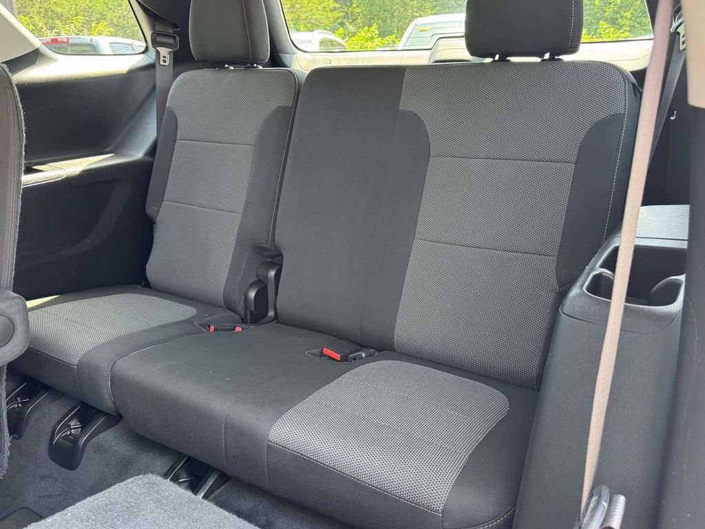 Used 2019 Silver Chevrolet LT image 18