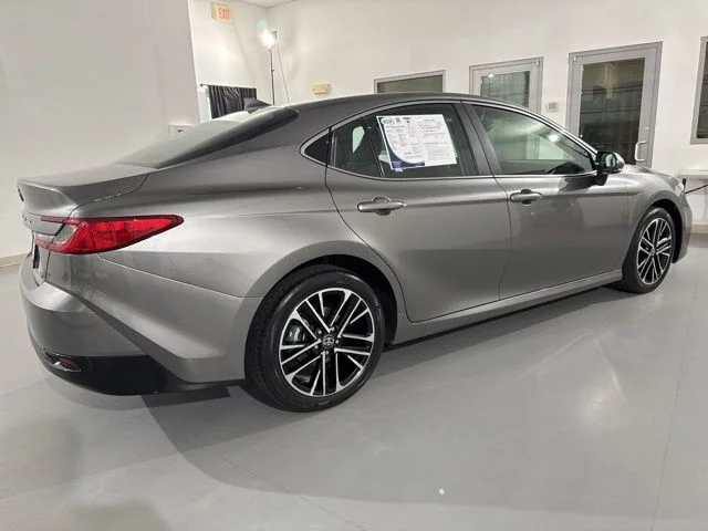 Used 2025  Toyota XLE image 14