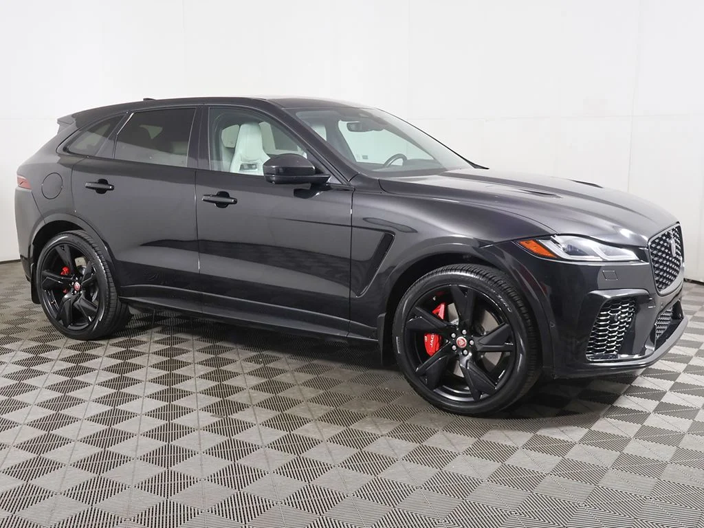 Used 2022 Black Jaguar SVR image 19