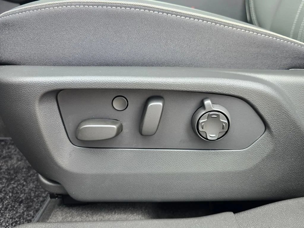 2026 Buick Envision Avenir - Photo 17