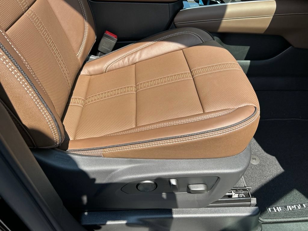 2026 Chevrolet Suburban High Country - Photo 47
