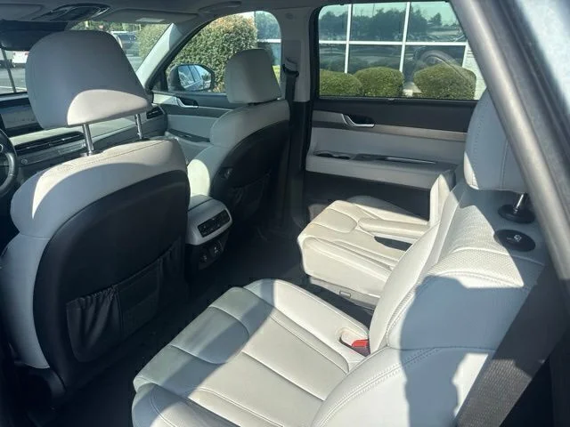 Used 2022 Green Hyundai SEL image 17