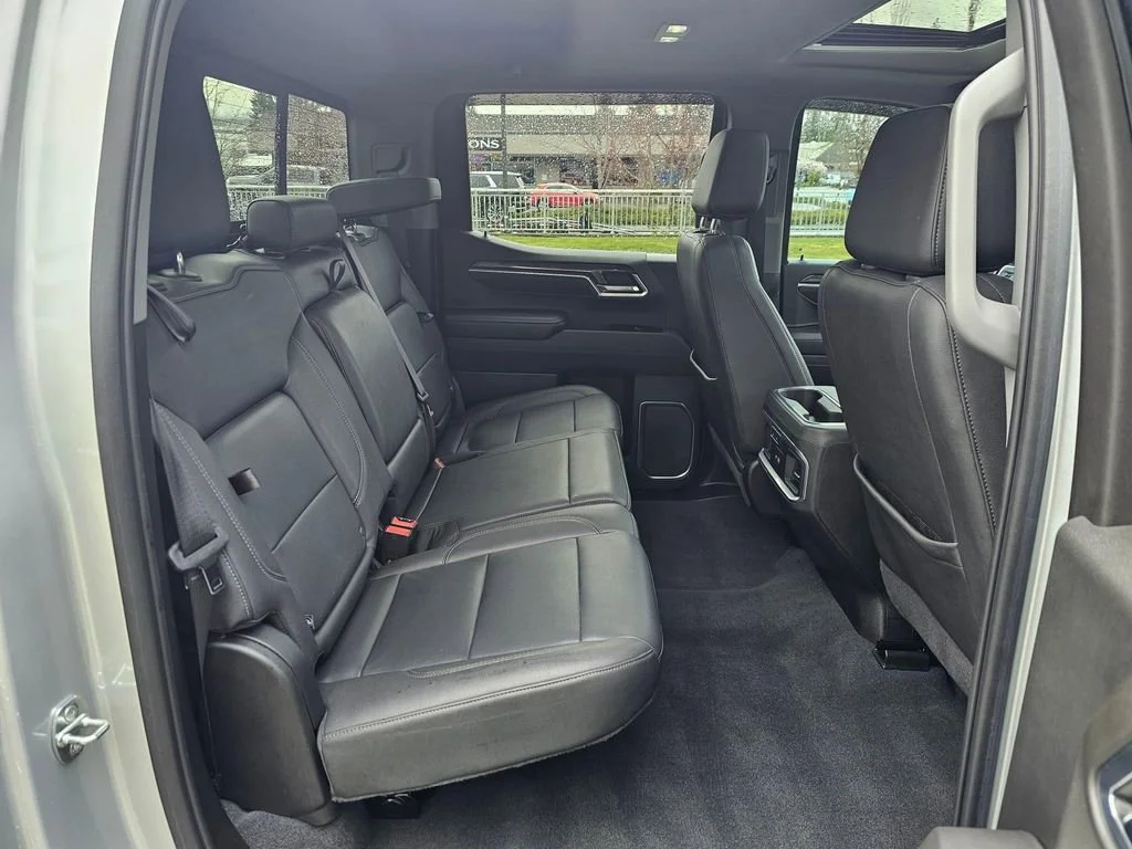 Used 2022 Silver Ice Metallic Chevrolet LTZ image 12