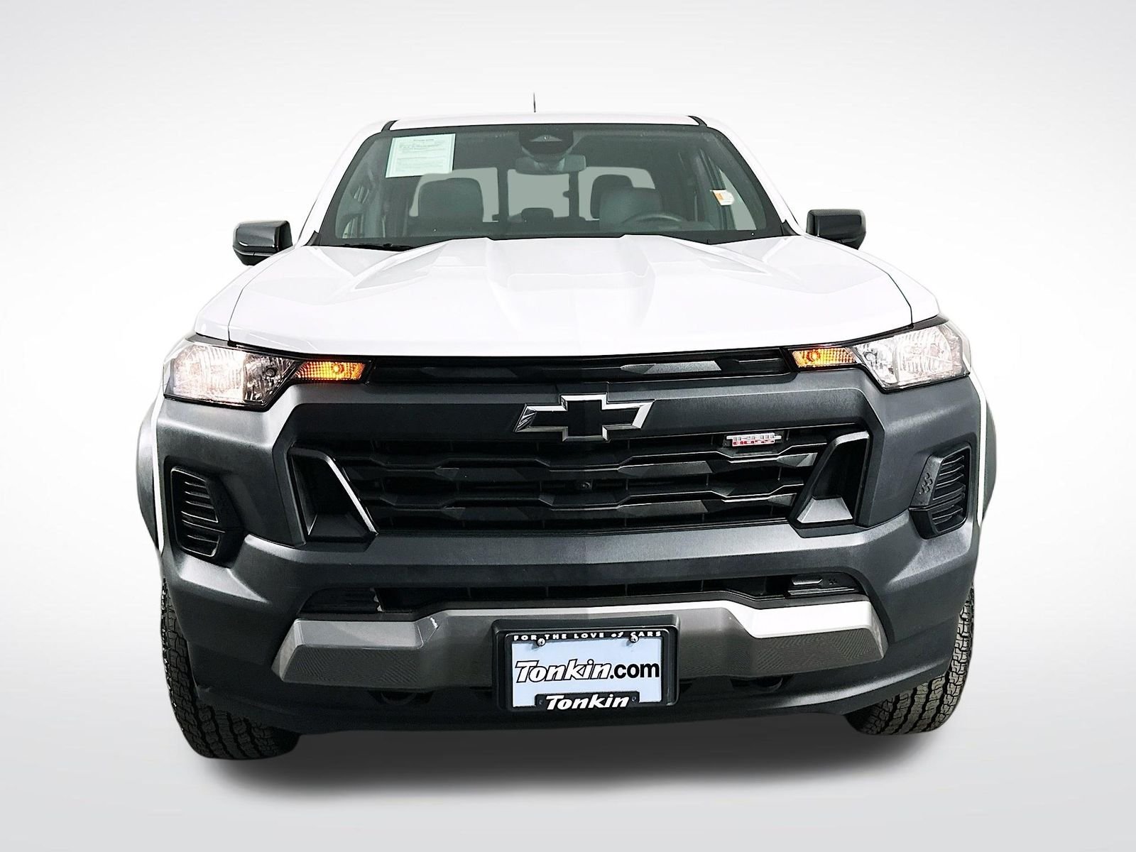 Used 2026 Summit White Chevrolet Trail Boss image 2