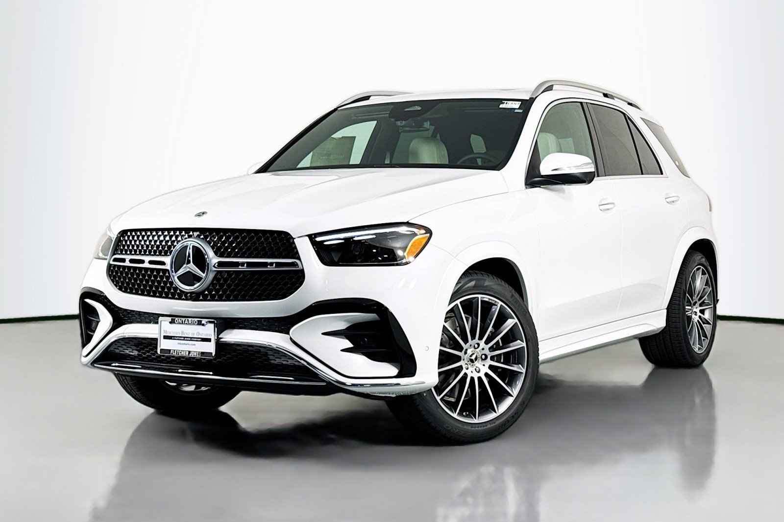 New 2026 MANUFAKTUR Moonlight White Metallic Mercedes-Benz GLE 350 SUV image 1