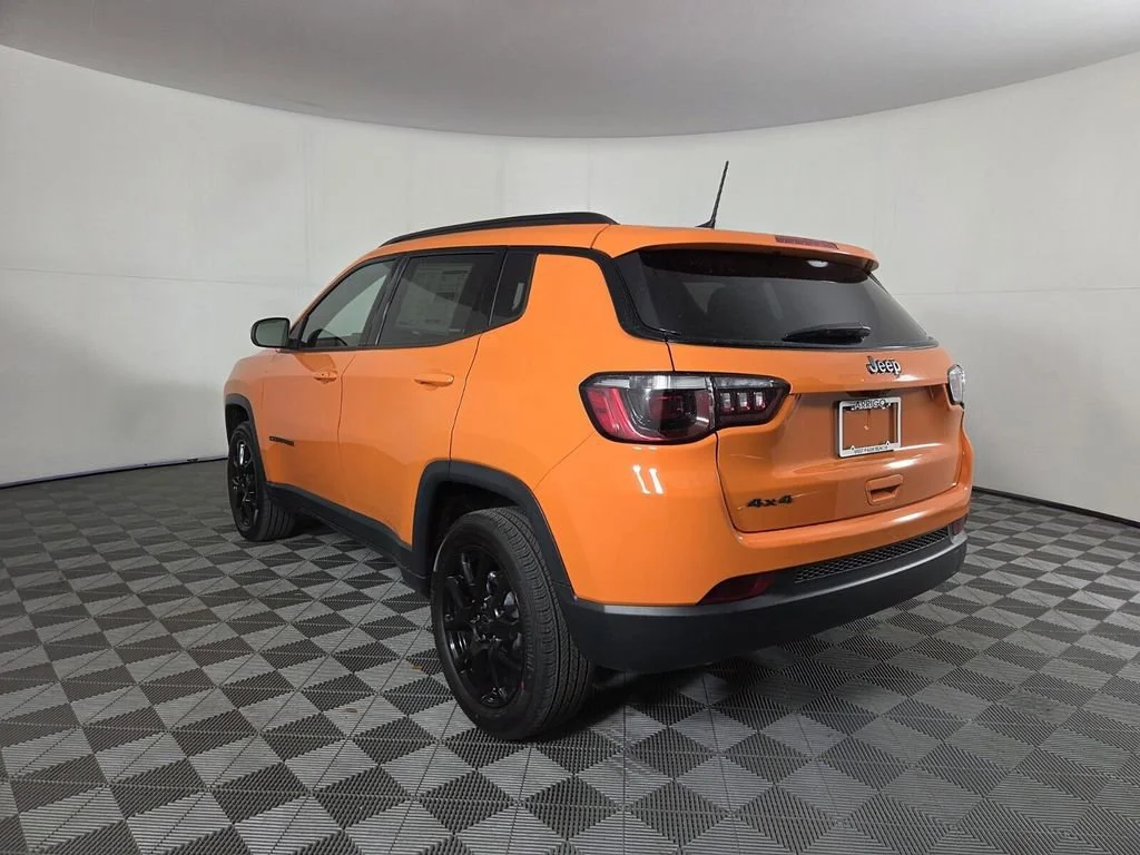 New 2026 Joose Exterior Paint Jeep Latitude Altitude image 6