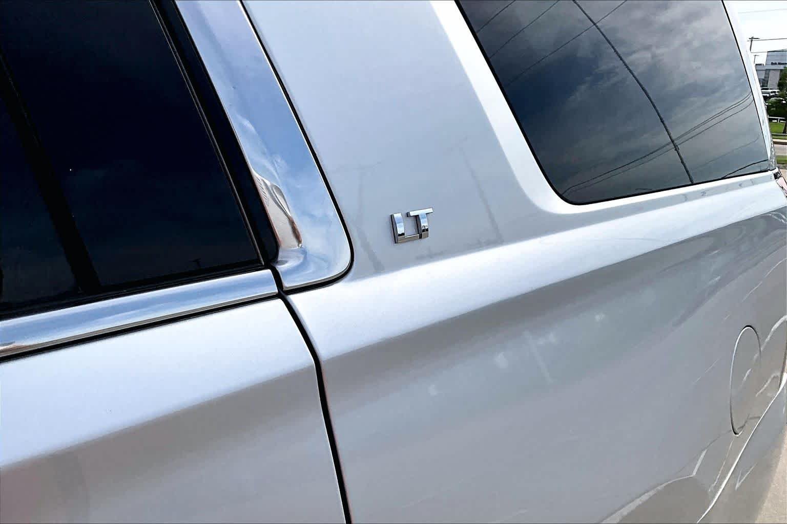 Used 2019 Silver Ice Metallic Chevrolet LT image 34